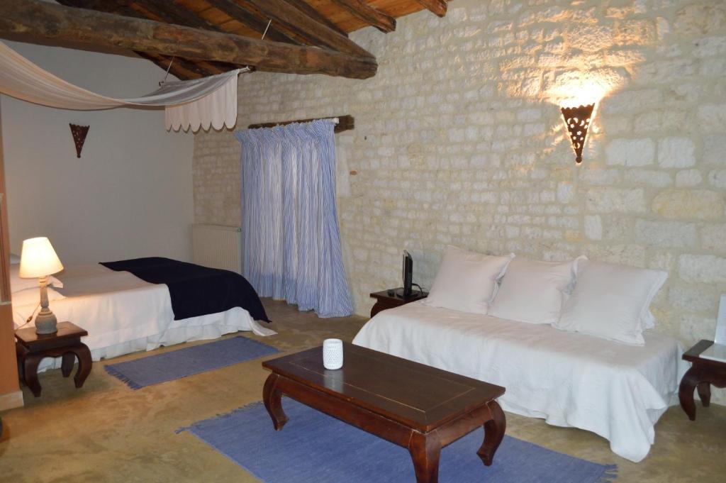 Les Vents Bleus Hotel Donnazac Phòng bức ảnh